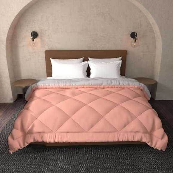 Comforter Queen 200 GSM Microfiber Filling/Lightweight Super Soft Reversible - Picture 1 of 5